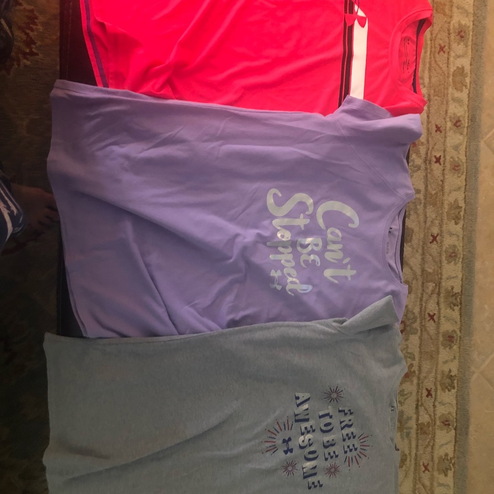 Girls 10-12 Underarmor shirts